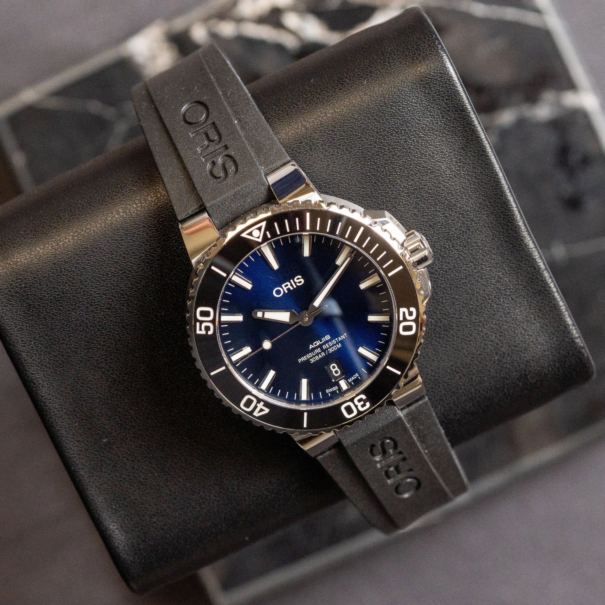 Oris Aquis Date 39.5